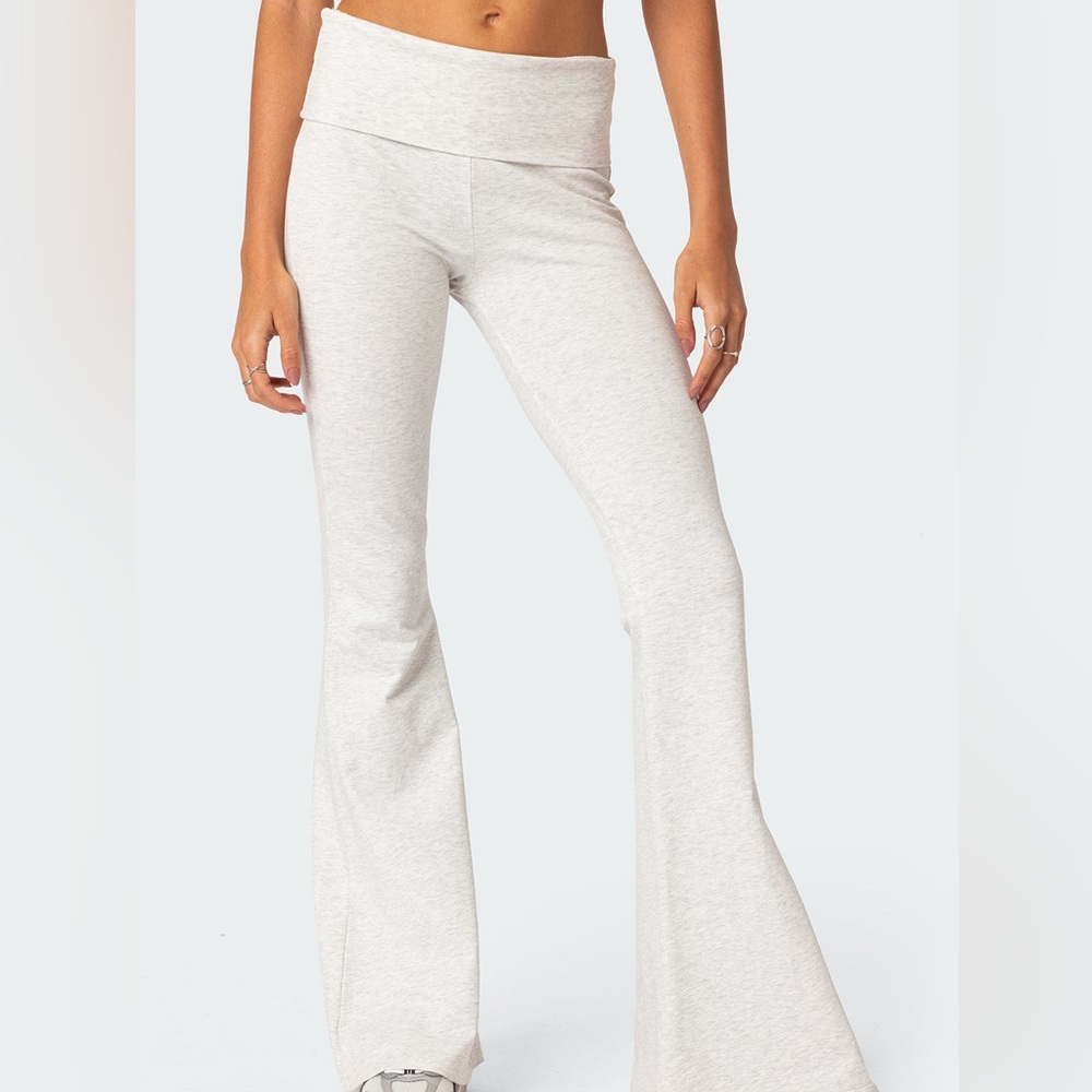 Edikted Naomi Flared Leggings